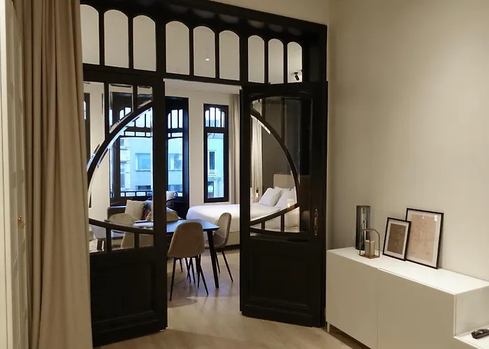 Casa Clementina - 3 Bedroom Apartment in a Art-Nouveau House